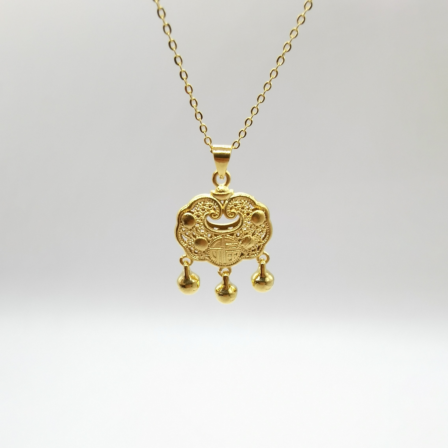 Alluvial gold ancient method vacuum electroplating 24K gold hollow peace lock necklace with blessing character