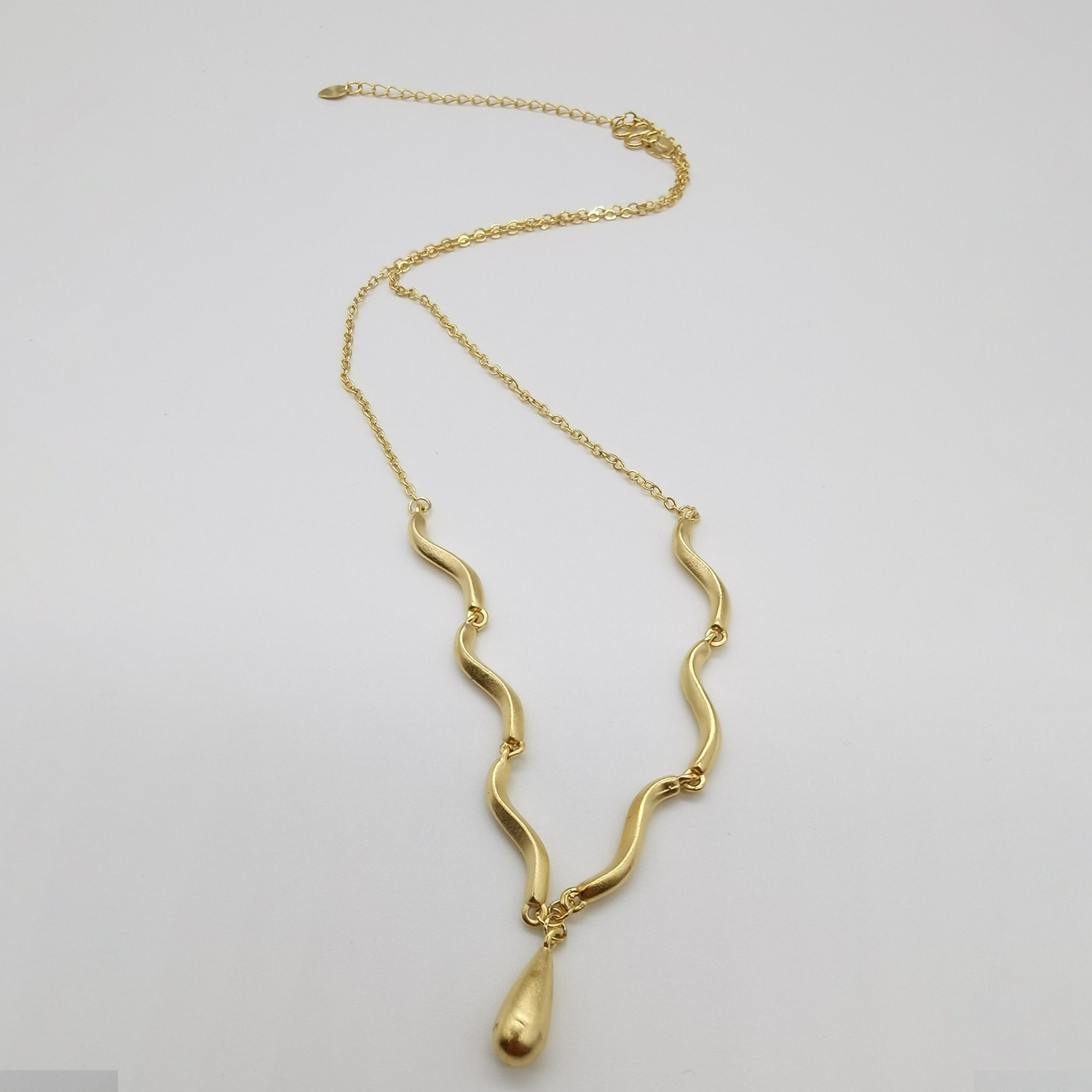 Alluvial gold vacuum electroplating 24K gold water drop necklace