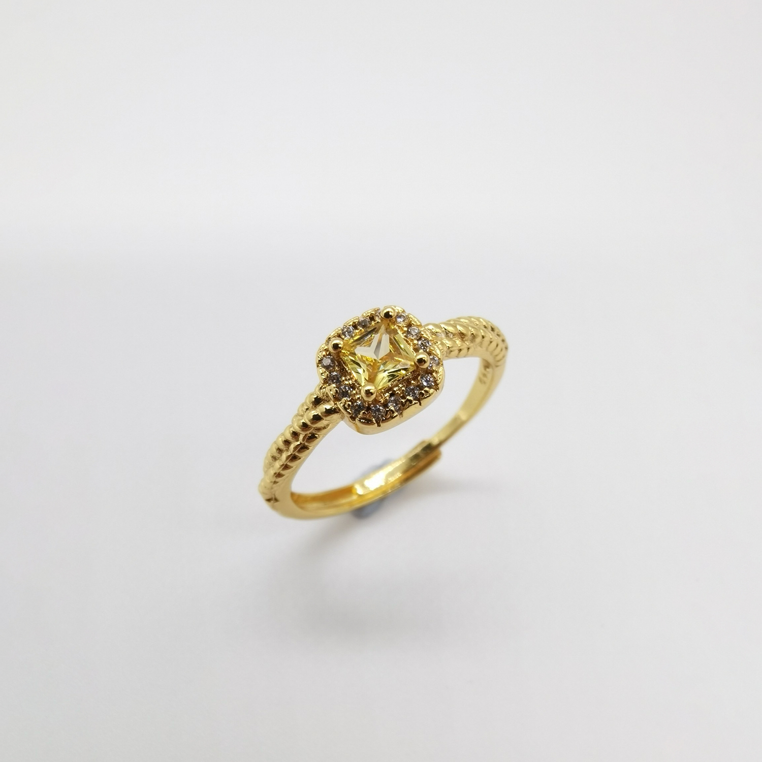 Alluvial gold vacuum electroplating 24K gold crystal sugar cube ring