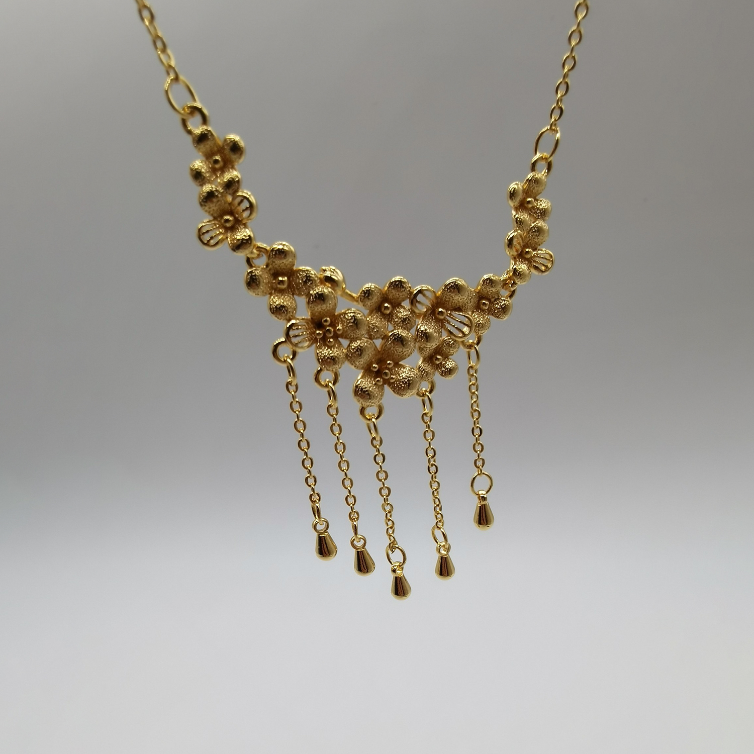 Alluvial gold vacuum electroplating 24K gold Huayuejiaqi tassel necklace