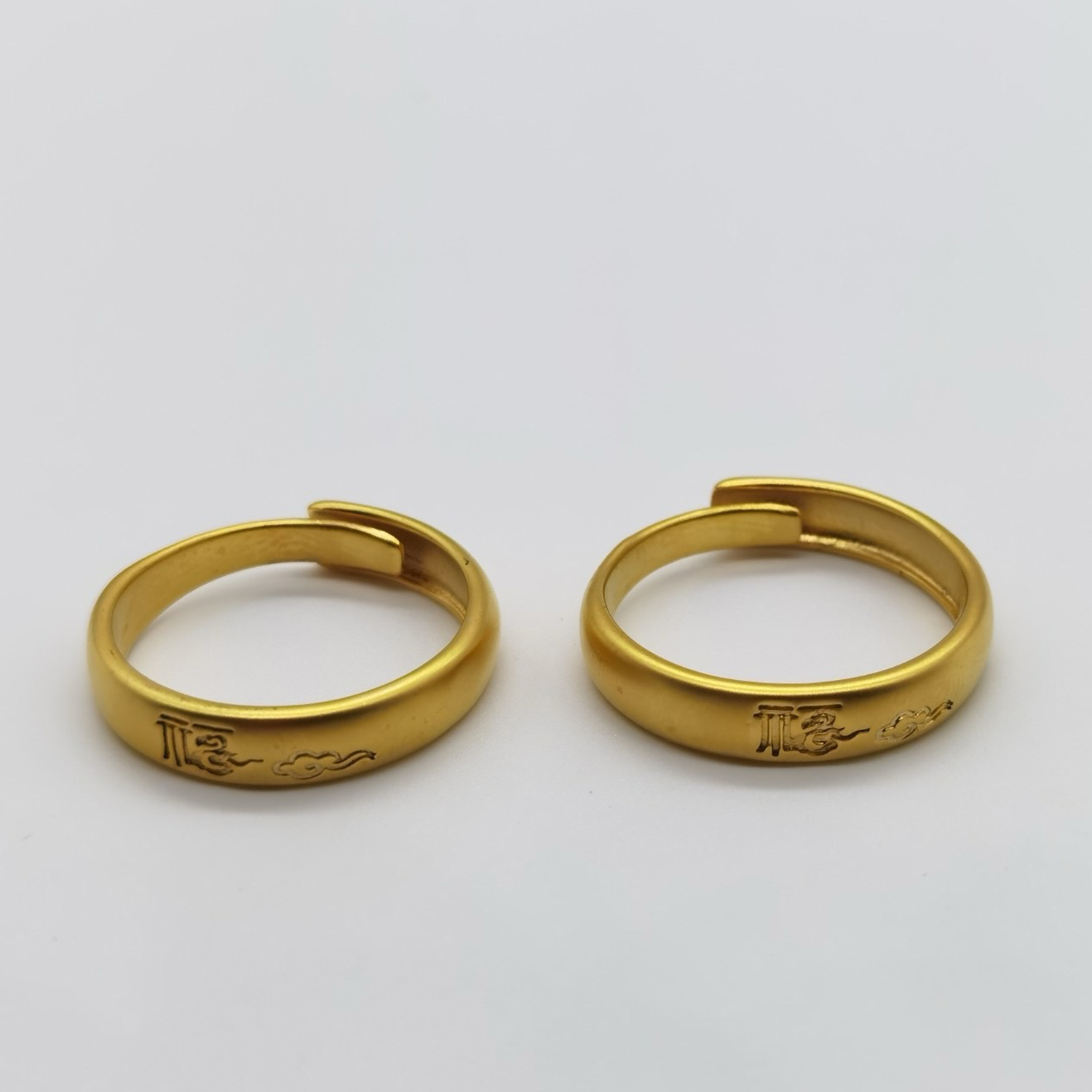 Alluvial gold ancient method vacuum electroplating 24K gold lucky cloud live circle couple ring